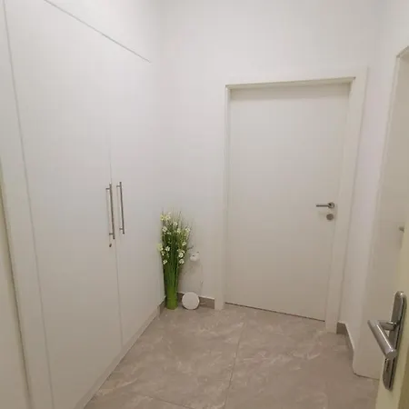 شقة Marina Center غييكا